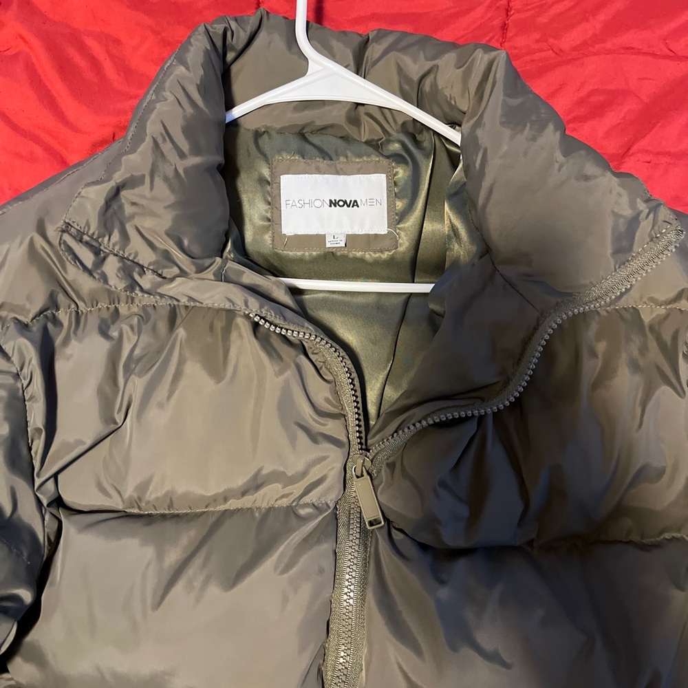 Fashion Nova MENS PUFFER JACKET COAT SIZE LARGE